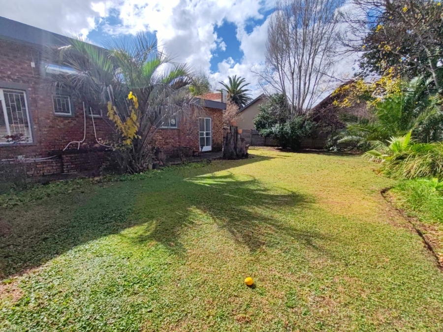 5 Bedroom Property for Sale in Miederpark North West